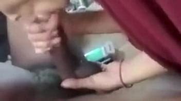 Esposándome las bolas mientras chupo mi polla gorda XVIDEOS