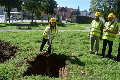 Samobor Krenuli radovi na izgradnji modernog parka i dječjeg igrališta