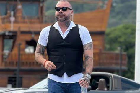 Influencer, 45, dies after going under general anesthesia for back