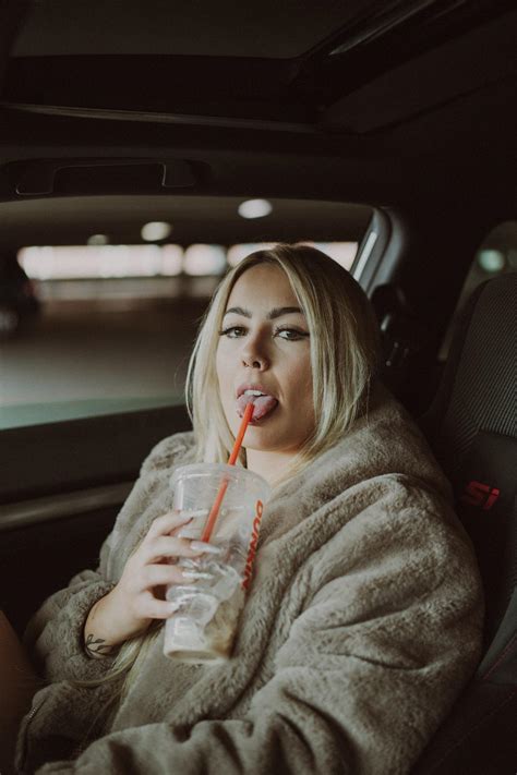 Am I Hot R HotGirlsF