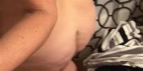 Jiggling Wet Body Imagine How Shimmy Feels On Your Cock Wet Cougar Big Ass Hips Pussy Boobs Bad