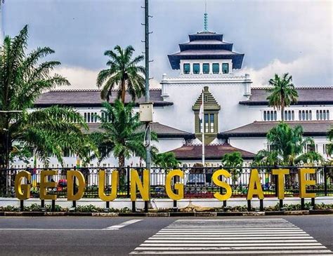 Nih Sejarah Mengenai Gedung Sate Bandung Yang Perlu Diketahui