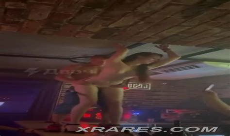 Bouncer Has Sex With Naked Woman In Nightclub Xrares