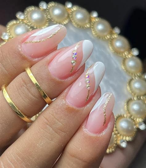 Unhas Decoradas Branco Nude Fotos