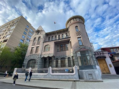 Необычные дома Москвы: Доходный дом П.В. Лоськова – скандинавский замок ...