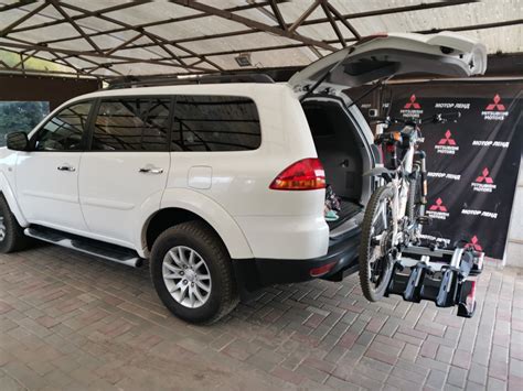 Вело багажник — Mitsubishi Pajero Sport (2G), 2,5 л, 2010 года | просто ...