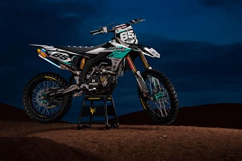 Suzuki Attack Graphics Kit Teal Omxgraphics