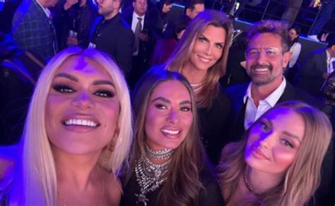 Sofía Vergara revienta Instagram al compartir foto throwback en diminuto bikini verde