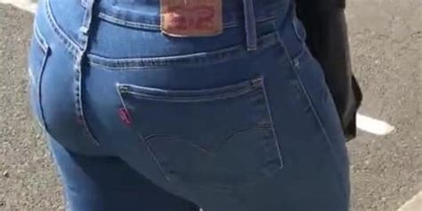 Thick Latina Shorty Walking Home In Skin Tight Levi Jeans Tnaflix