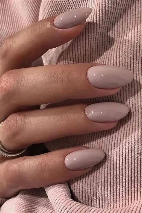 Classy Nude Nail Designs The Gray Details Oval T Rnaklar Oje Jel Tirnak