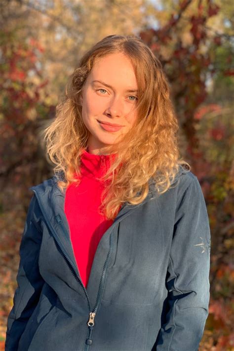 Beautiful Irina Y O From Poltava With Blonde Hair Id Ladadate