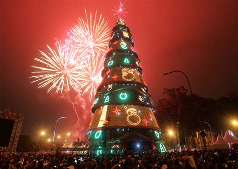 Virada de ano 2009 2010 NOTÍCIAS Árvore de Natal do Ibirapuera é