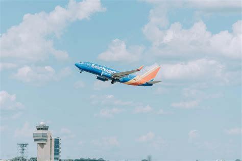 Shocking Scene Unfolds On Southwest Flight After Passenger Strips Naked