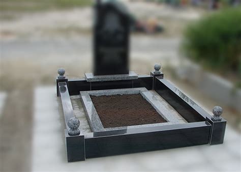 Гранитные цоколи на могилу – Москва