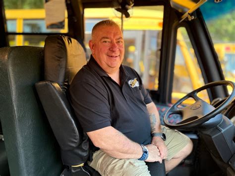 How to Travel to Huntington, New York, by Train or Bus 16