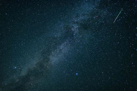 Fotos Chuva De Meteoros Perseidas Atinge Pice De Atividades