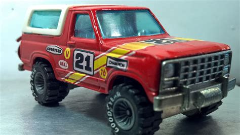 Hot Wheels Ford Bronco Real Riders