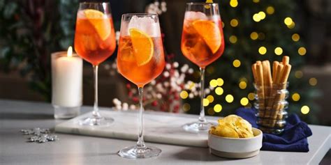 15 Best Christmas Prosecco Cocktails The Mixer