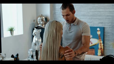 Passionate Babe Veronica Leal Gets Boned Hard By Tommy Gold In The Pool 11 Photos