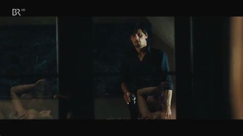 Naked Bernadette Heerwagen In Schilf