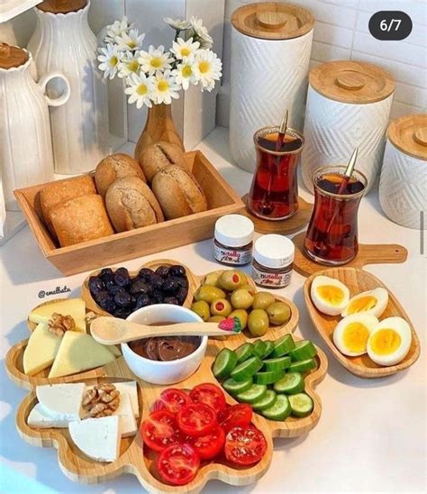 Pin by Արաքս Դավթյան on Goodies Serving food Turkish breakfast Food