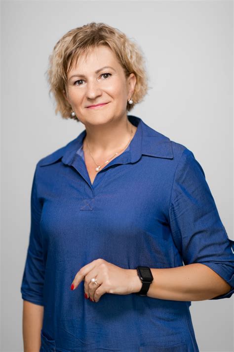 Тетяна Михайлівна Дзюба, вчитель - Англійська мова