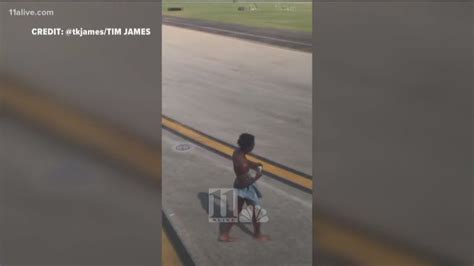 Delta Flight Interrupted After Half Naked Man Runs Onto Atlanta Airport Tarmac Jumps Onto Wing