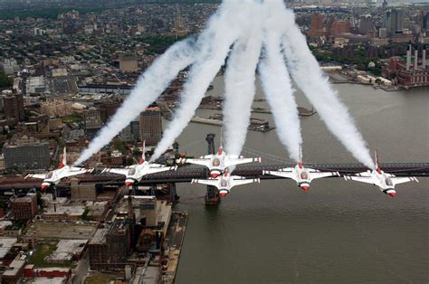 Photos: USAF Thunderbirds ready for air-show duty - CNET