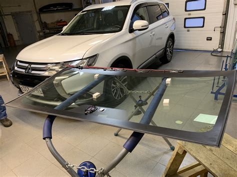 Лобовое стекло фирмы «FUYAO GLASS» — Mitsubishi Outlander (3G), 2 л ...
