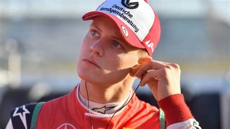 Mick Schumacher Gibt Test Deb T In Der Formel Noz