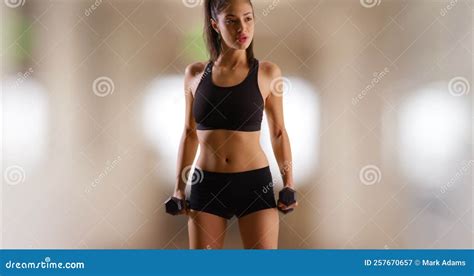 A Latina Girl Is About To Lift Weights At The Gym Stock Video Video Of Wear Women