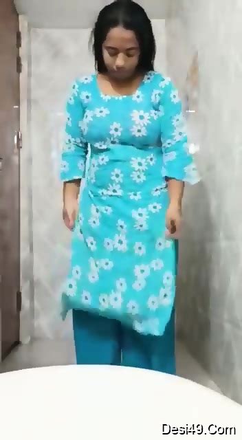 Indian Desi Hot Girl Very Big Boob Hairy Pussy Full Nude Show Show Gurl