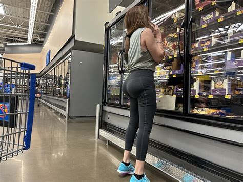 Latina BBL Bubba Donk Spandex Leggings Yoga Pants Forum