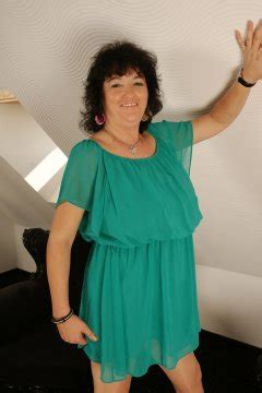 Mature Grannies In UK Find Mature British Grannies Online