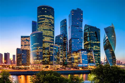 Впервые в Москве: 10 обязательных к посещению мест, если у вас всего ...