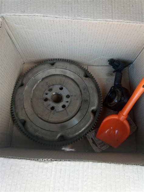 Замена двухмассового маховика и сцепления… Фух… Собрался — Ford Focus ...