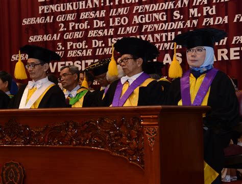 Sidang Senat Terbuka Dengan Acara Pengukuhan Guru Besar Prof Dr