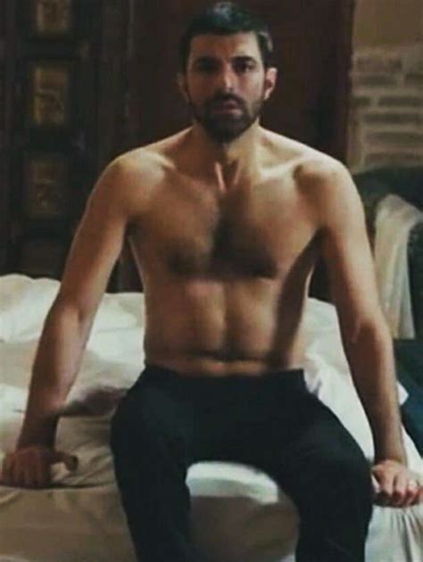 Pin By Ubbsi On Turkish Celebrities Engin Aky Rek Hot Actors Hottest Male Celebrities