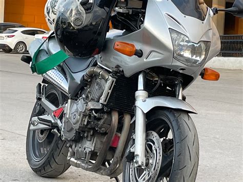 Купить б у Honda CB 600F Hornet карбюратор 6 передач в Перми серебристый naked bike 2001 года