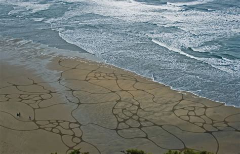 Tide Drawing at PaintingValley.com | Explore collection of Tide Drawing