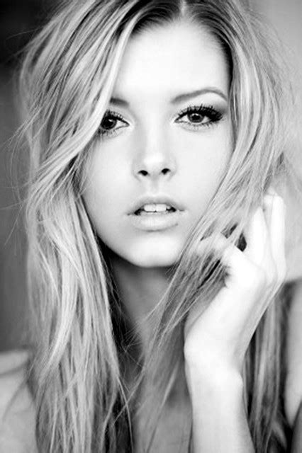 Non Nude Blonde Thumb Page