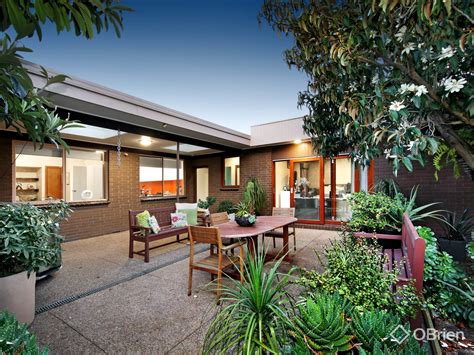 Sold 7 Riley Street Oakleigh South Vic 3167 On 02 Sep 2023