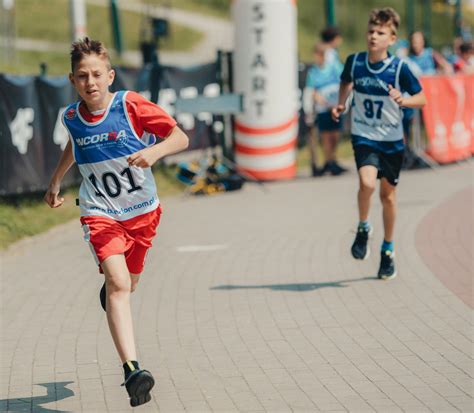 Biathlon Dla Ka Dego Czyli Sportowa Rywalizacja W Centrum