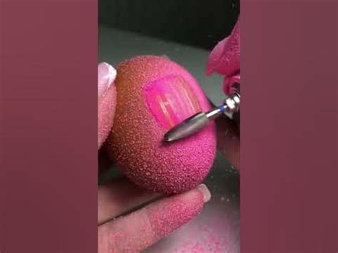 Как снимать покрытие #ногти #обучение #лайфхаки - YouTube