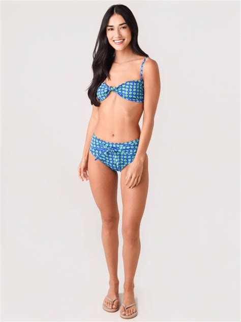 Hot Sexy Roux Tv Bikini Pics