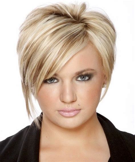 Coupes Courtes Blondes Coupe Courte Femme Blonde Cheveux Courts Femme Visage Rond Cheveux