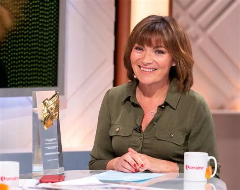 Piers Morgan Shares Naked Picture Of Lorraine Kelly On Live TV The