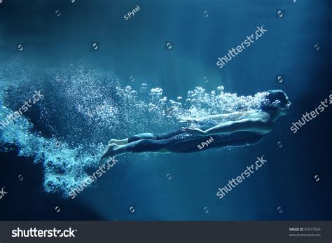 37624 Swimmers Underwater Images Stock Photos And Vectors Shutterstock