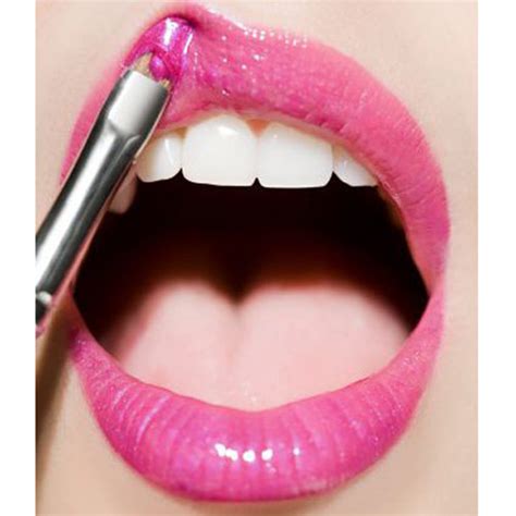 Bouche Nude Ou Flashy