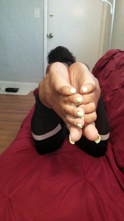 Latina Green Toes JOI XHamster